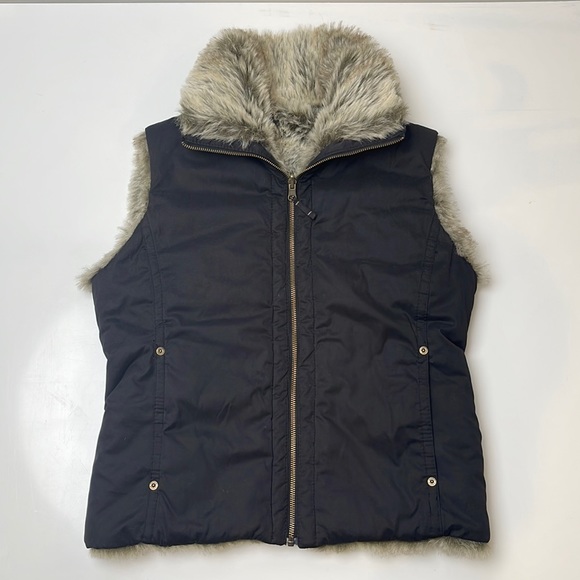 Esprit Black Flurry Reversible Vest - Picture 2 of 9